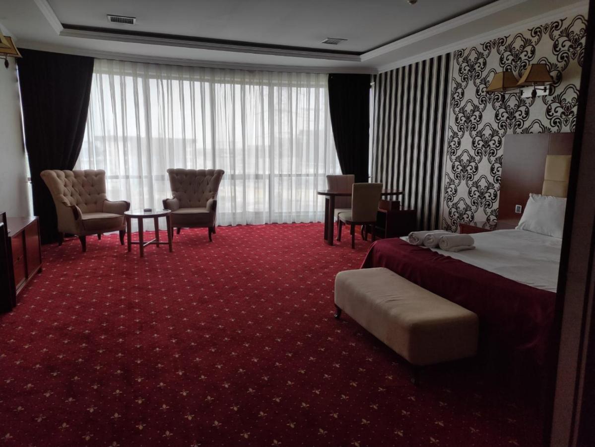 Emerald Hotel Баку Экстерьер фото