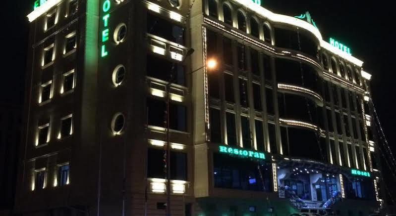 Emerald Hotel Баку Экстерьер фото